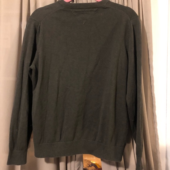 Tommy Hilfiger V-Neck - Picture 2 of 3